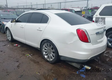 2010 Lincoln Mks Ecoboost z USA, uszkodzony, nr VIN 1LNHL9FT9AG607910